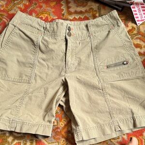Eddie Bauer Women's Tan Cargo Shorts